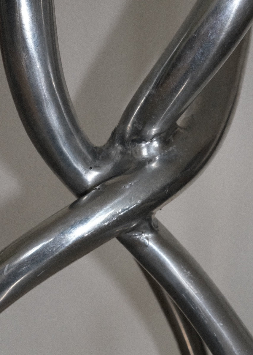 chandelier sculptural fonte d'aluminium