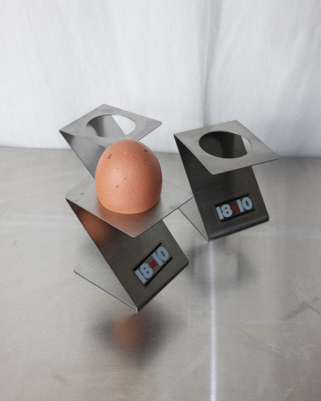 coquetier Z en inox 18/10