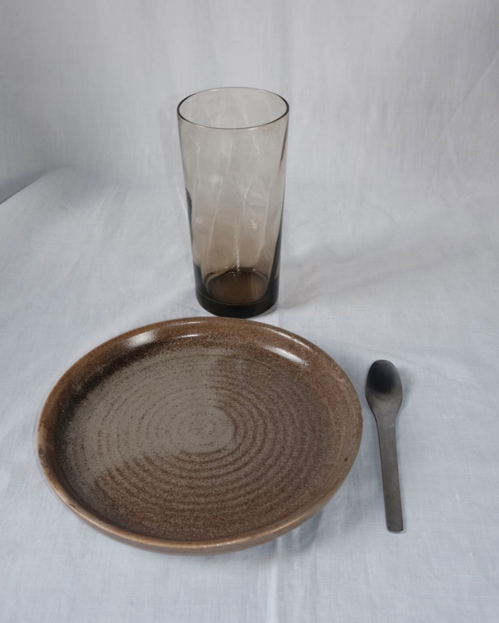 5 assiettes à dessert en grès marron