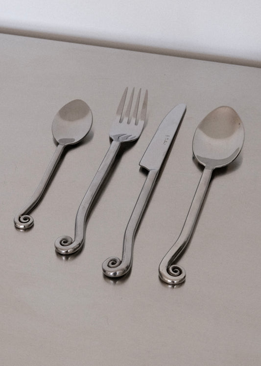 ménagère 6 personnes spirale en fer