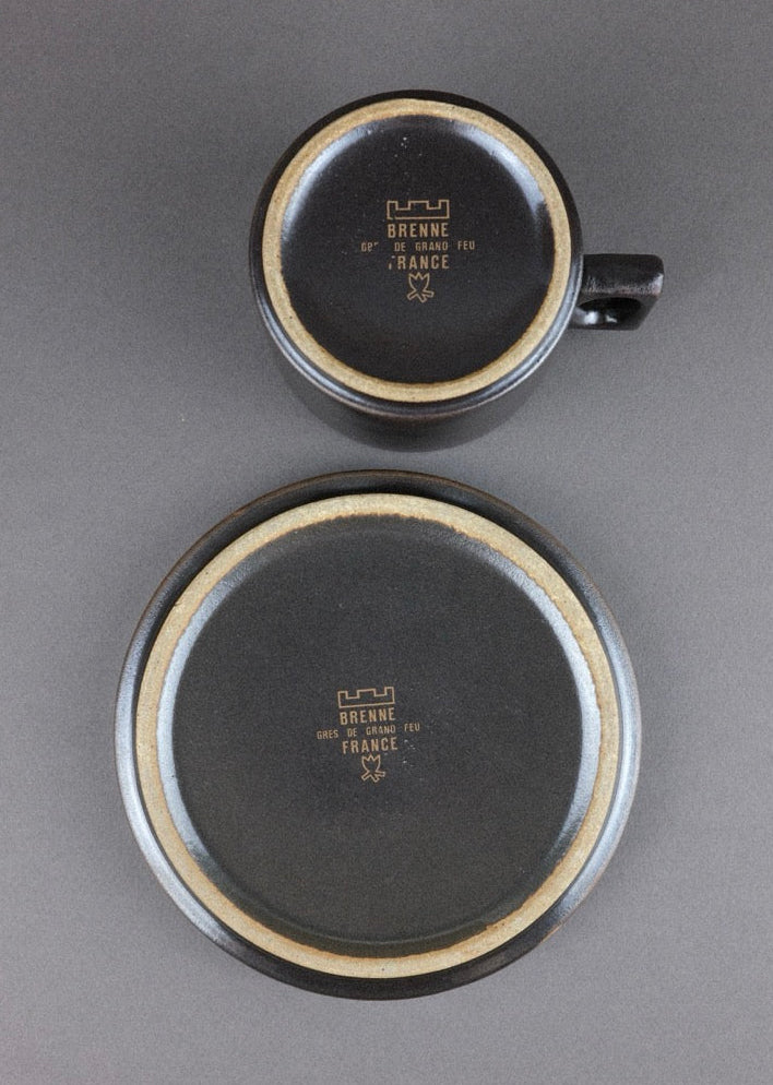tasse & soucoupe en grès brun — Brenne, France