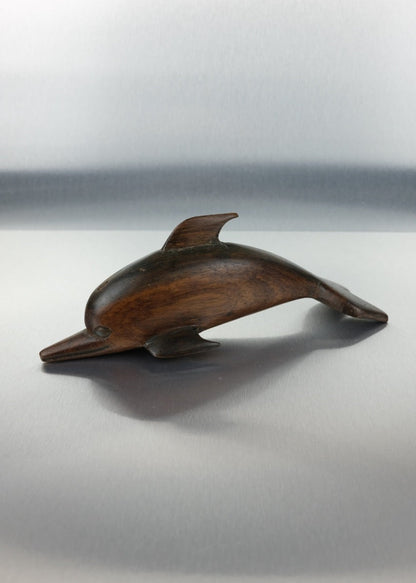 sculpture dauphin en bois