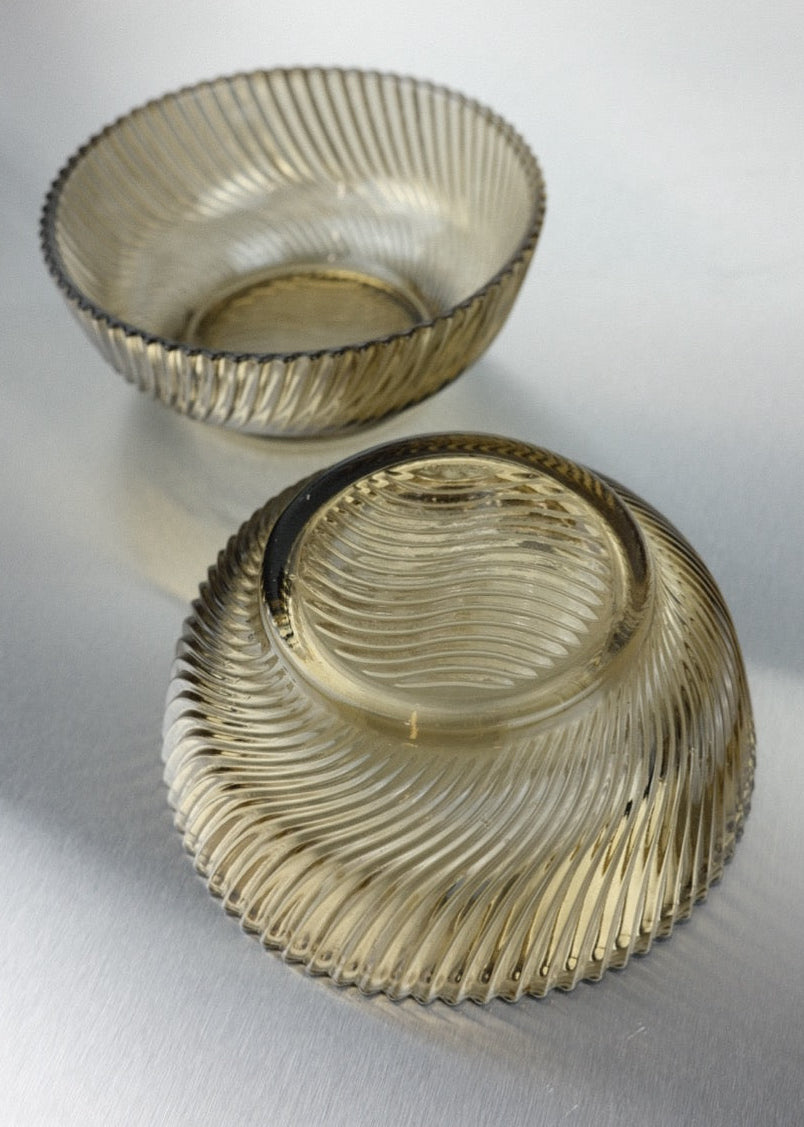 duo de coupelles en verre fumé années 70