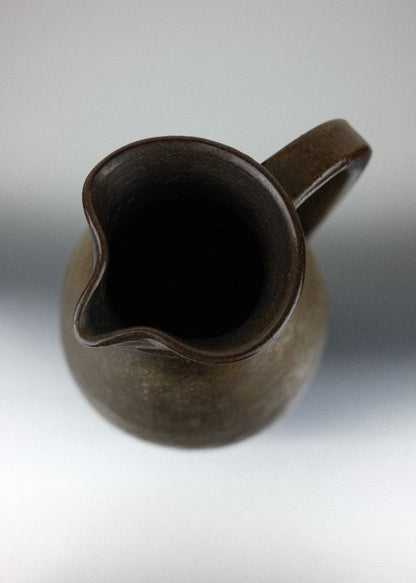 pichet en grès brut vintage