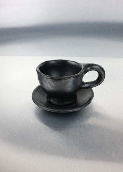 set de 2 tasses et soucoupes + plat en terre noire