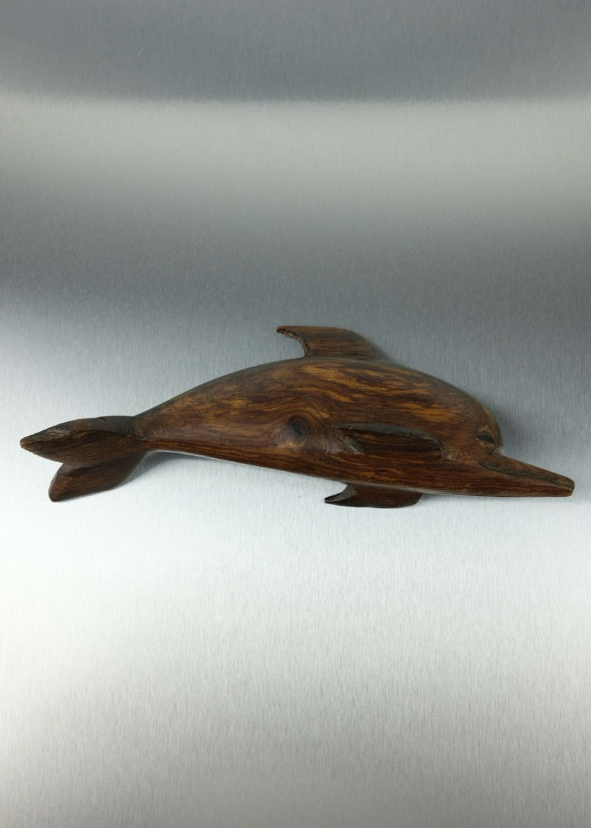 sculpture dauphin en bois