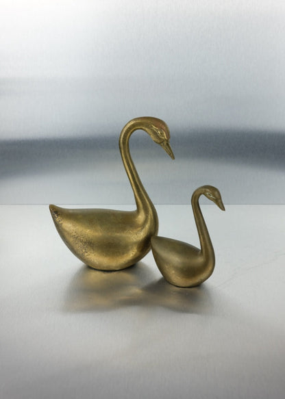 duo de cygnes en laiton vintage