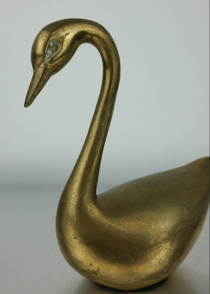 duo de cygnes en laiton vintage