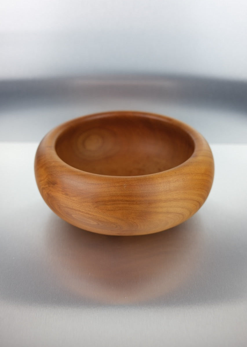 saladier vintage en bois de cerisier signé Marand