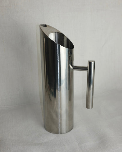 grande carafe en inox design scandinave