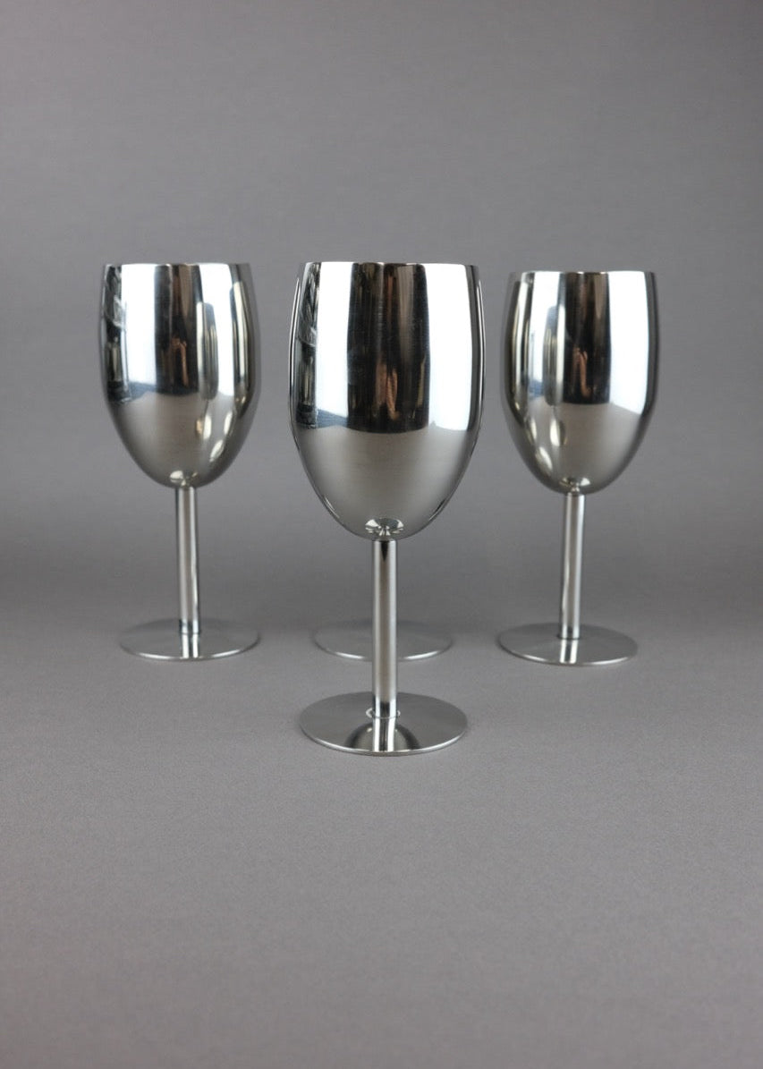 set de 4 verres à vin chromés