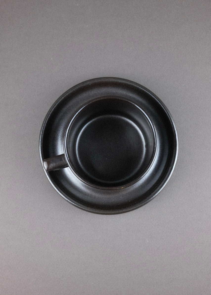 tasse & soucoupe en grès brun — Brenne, France