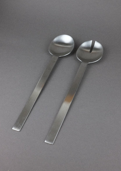 couverts de service en inox brossé