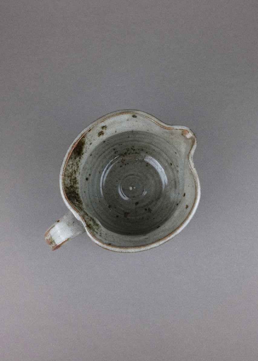 petit pichet en grès signé Thierry & Chantal Robert