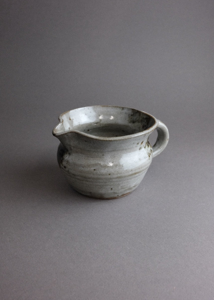 petit pichet en grès signé Thierry & Chantal Robert