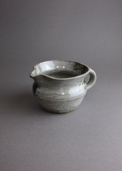 petit pichet en grès signé Thierry & Chantal Robert