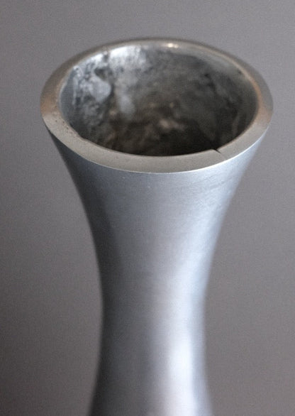 vase en fonte d’aluminium – Années 1970