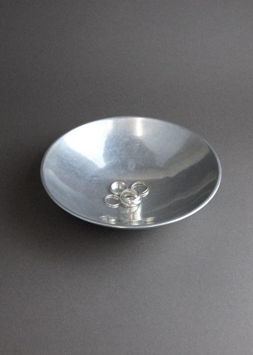 coupe moderniste fonte d'aluminium