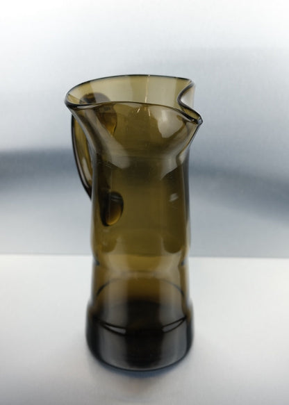 carafe en verre fumé années 70
