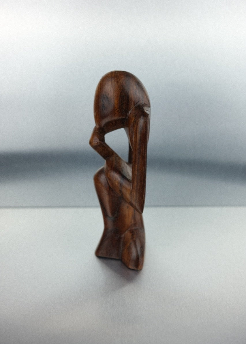 sculpture vintage en bois "le penseur"