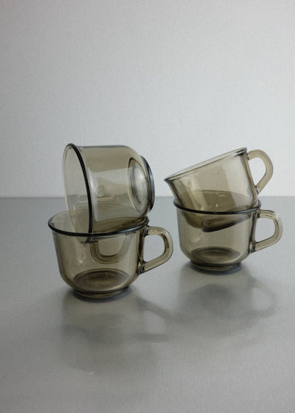 ensemble de 4 tasses en verre fumé 70's