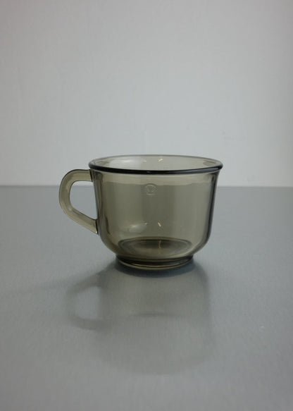 ensemble de 4 tasses en verre fumé 70's