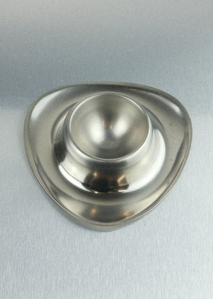 duo de coquetiers design en métal forme organique