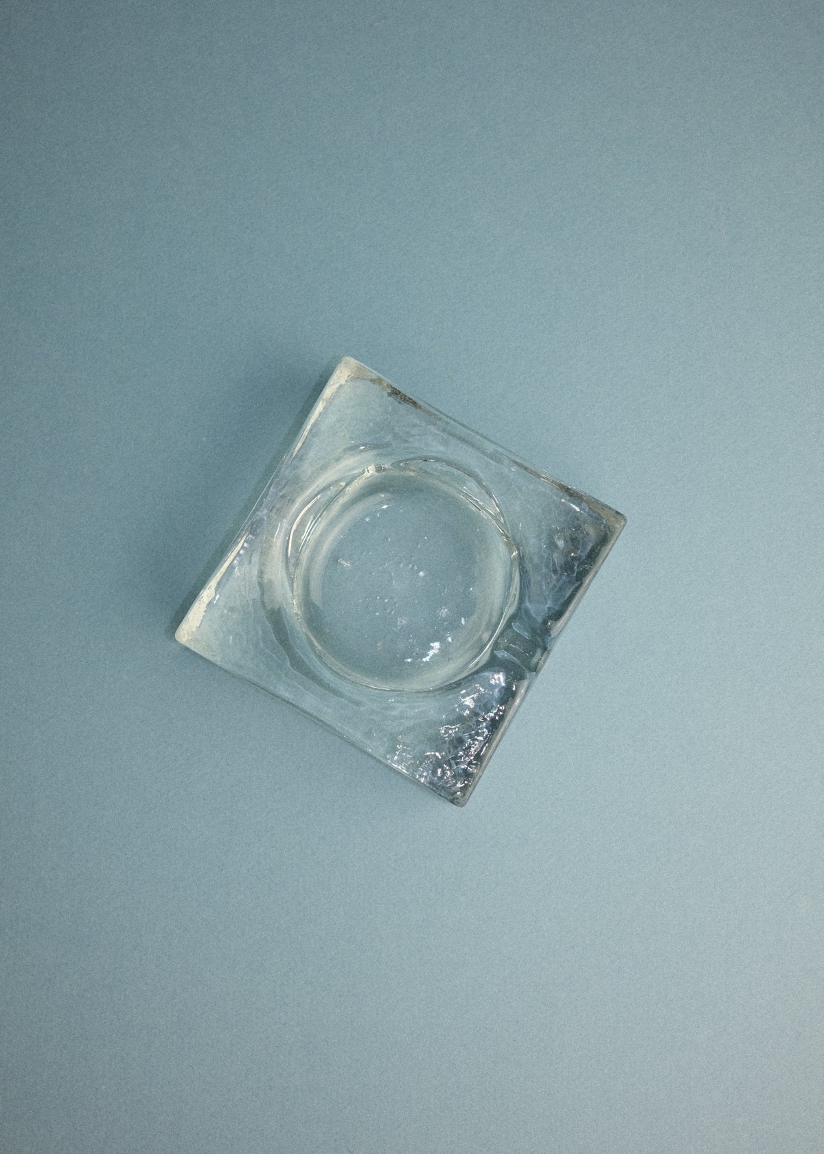 cendrier en verre massif