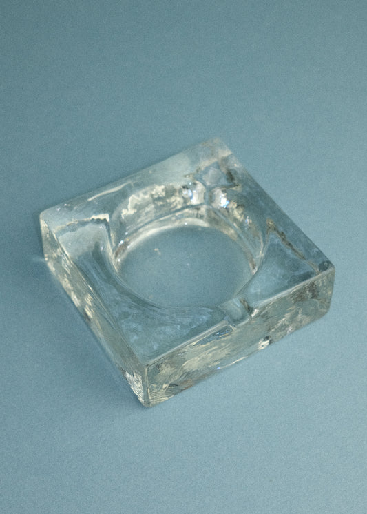 cendrier en verre massif