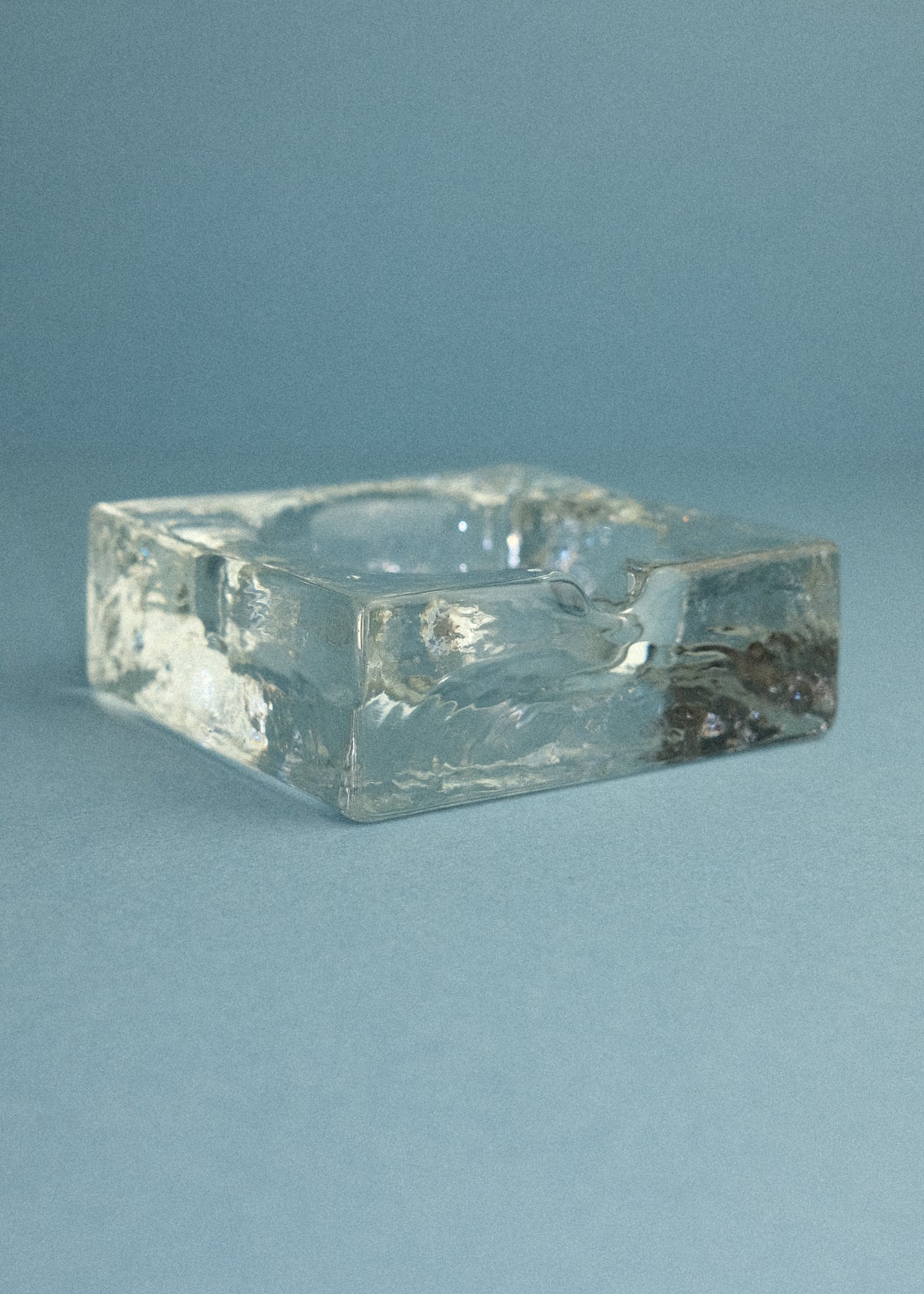 cendrier en verre massif