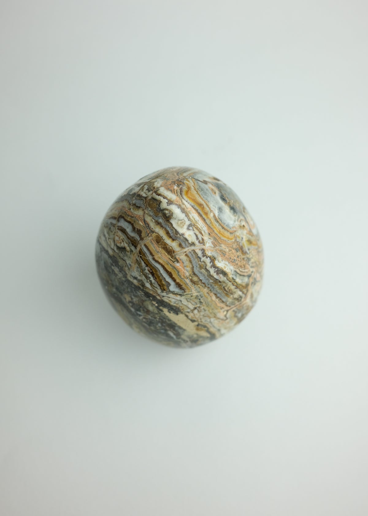 oeuf sculptural en onyx