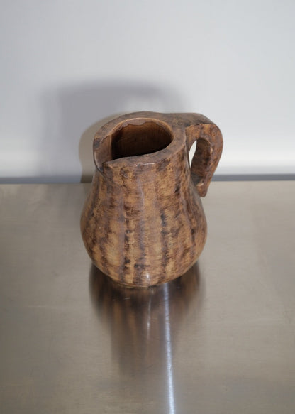 pichet artisanal en terre chamottée